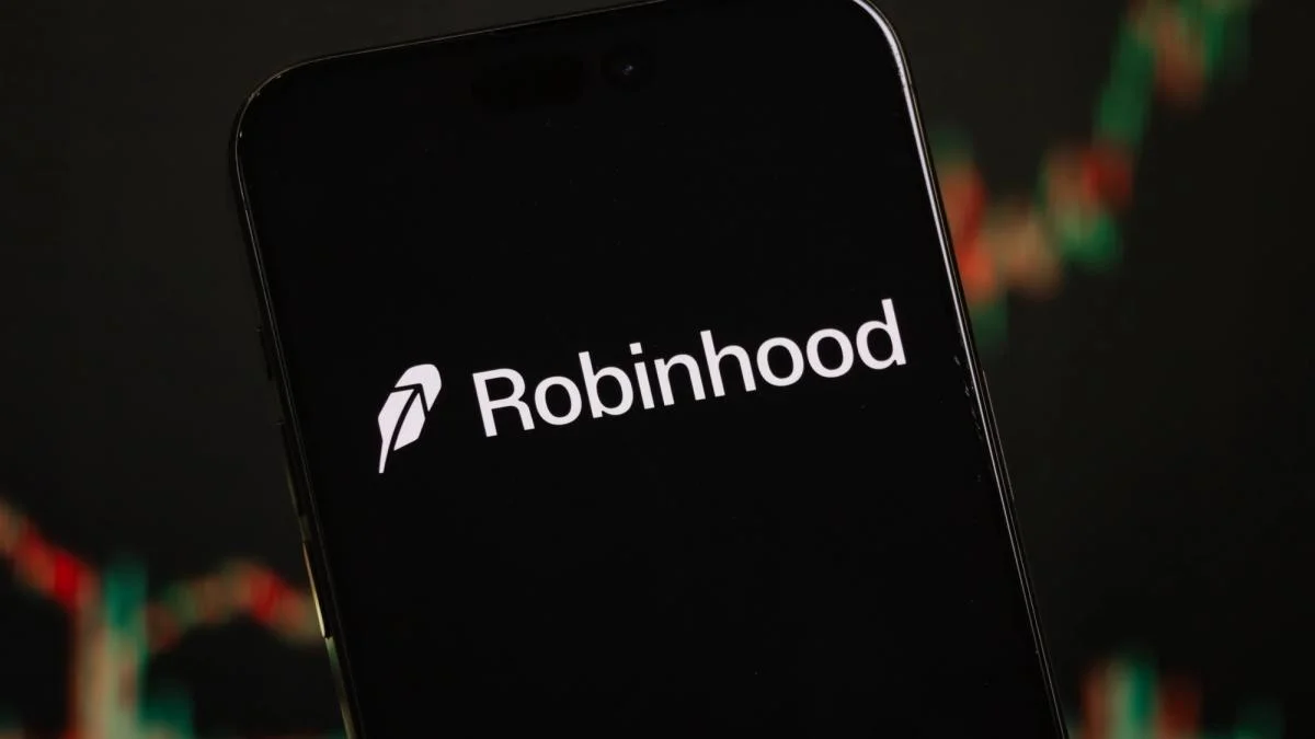 Трейдеры Robinhood массово переключаются со спорта на Биткоин и золото