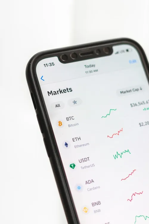 Срочные новости: Крупный держатель вывел 5000 BTC на биржу Binance